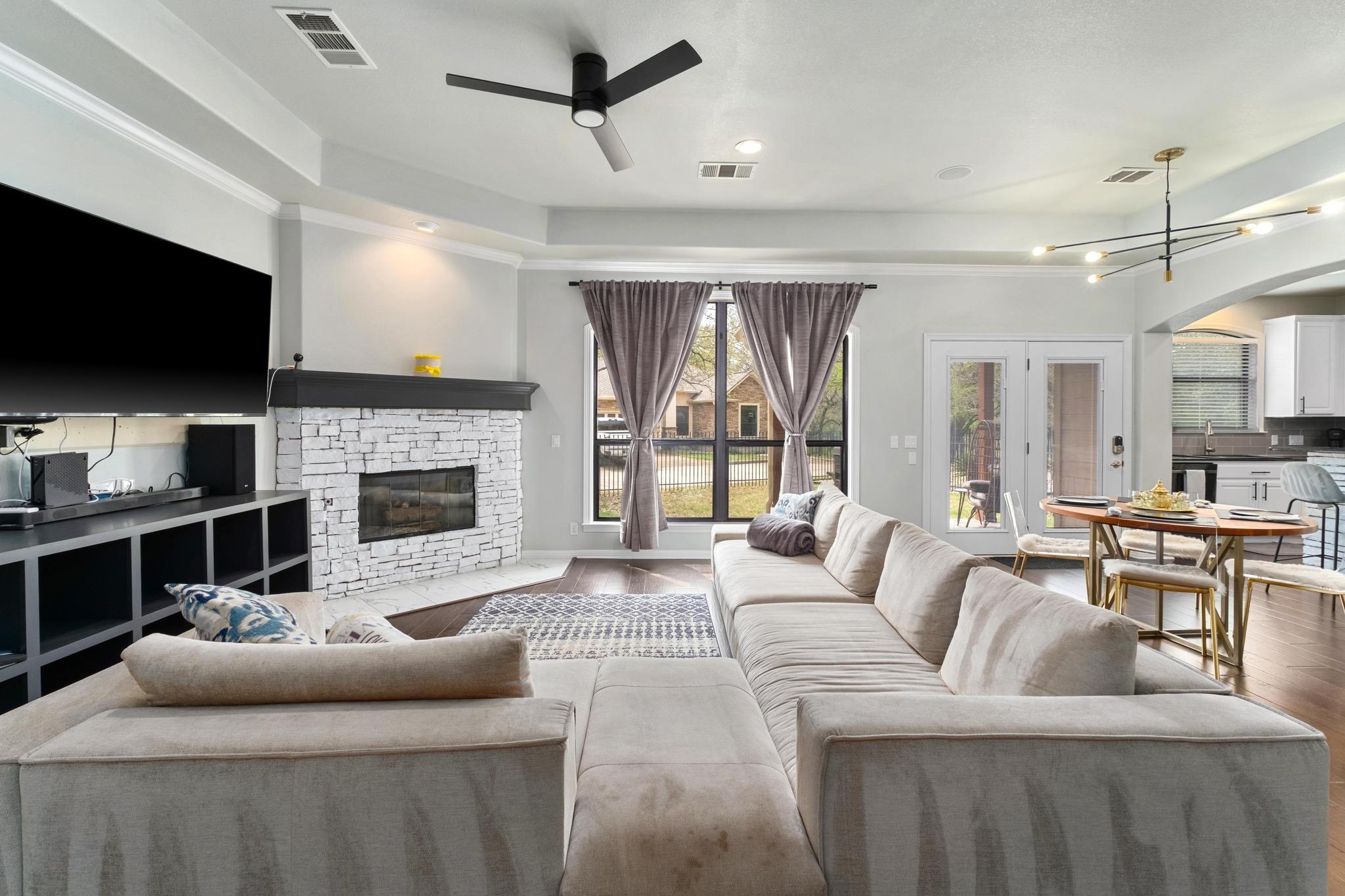13700 Layton Loop Austin TX 78727