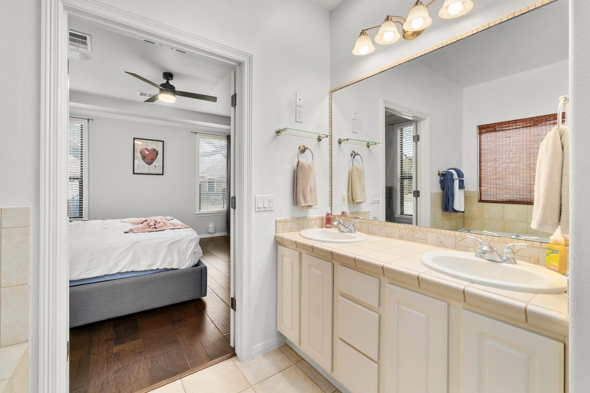 13700 Layton Loop Austin TX 78727