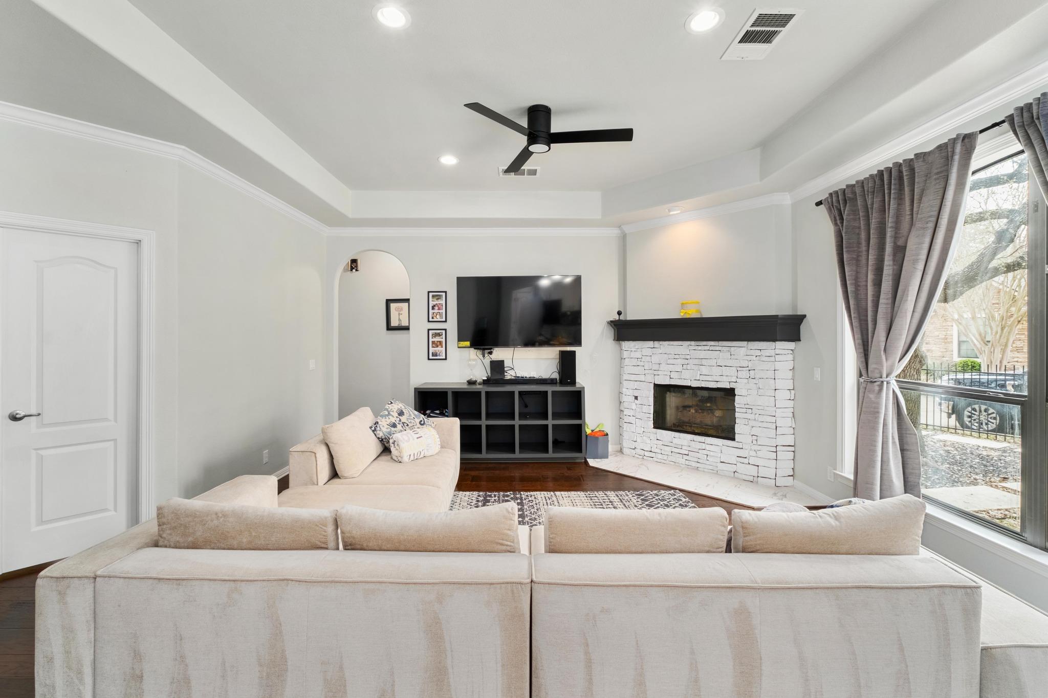 13700 Layton Loop Austin TX 78727