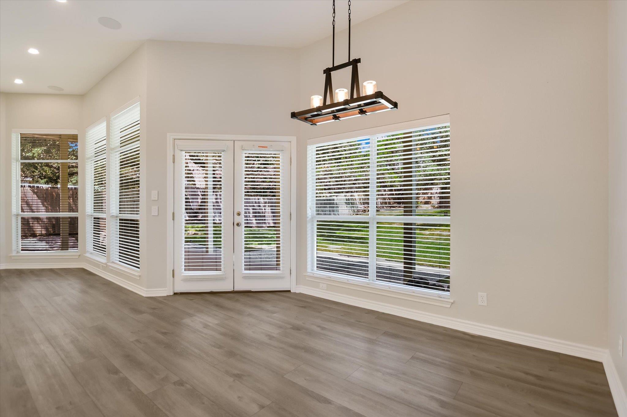 408 Cargill Drive Spicewood TX 78669