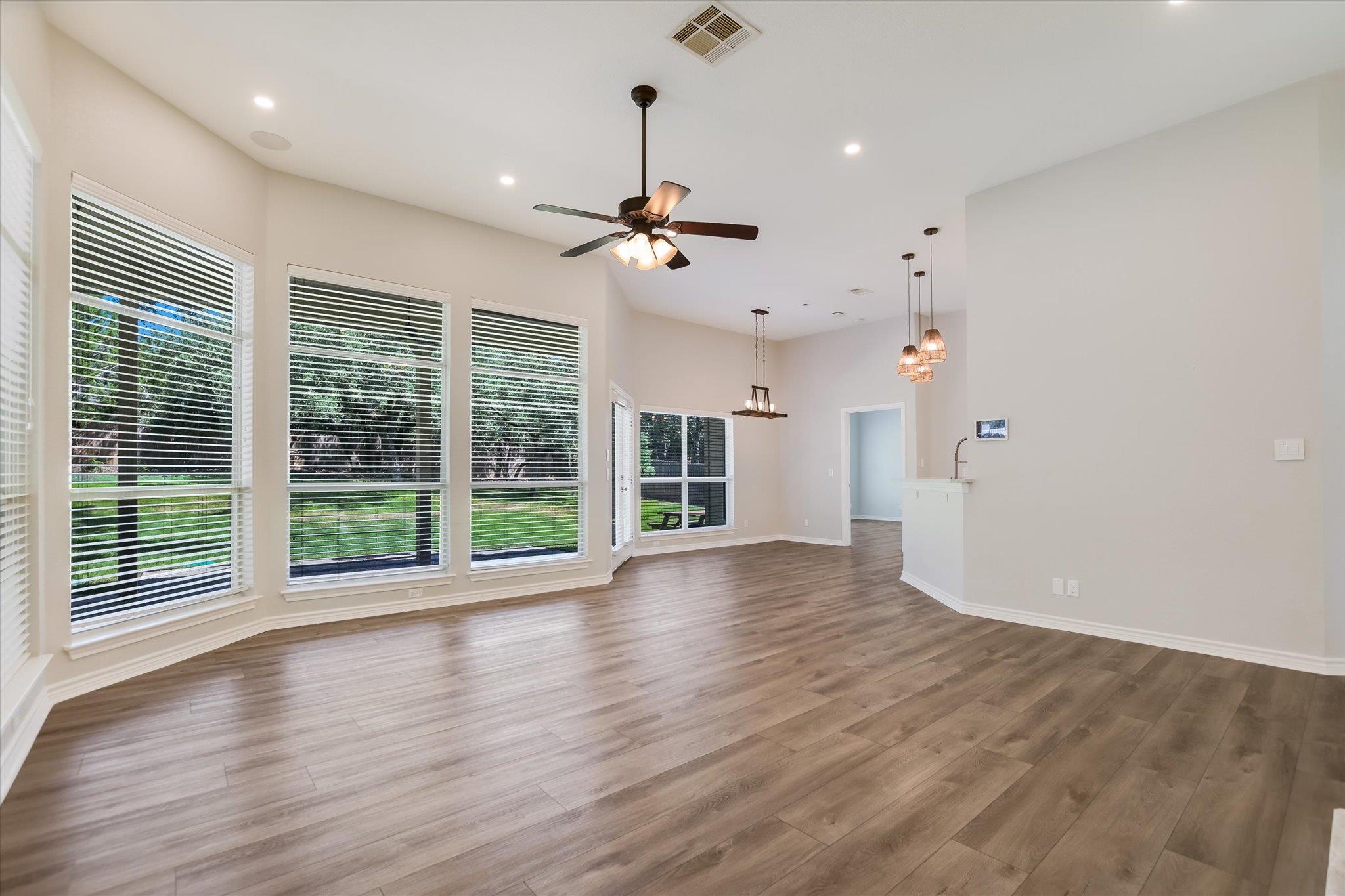 408 Cargill Drive Spicewood TX 78669