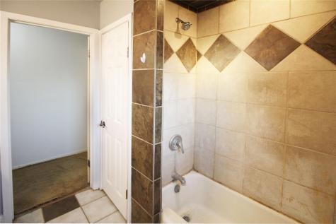 327 W Mulberry Street Fredericksburg TX 78624