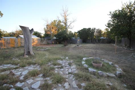 327 W Mulberry Street Fredericksburg TX 78624