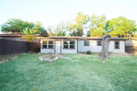 327 W Mulberry Street Fredericksburg TX 78624