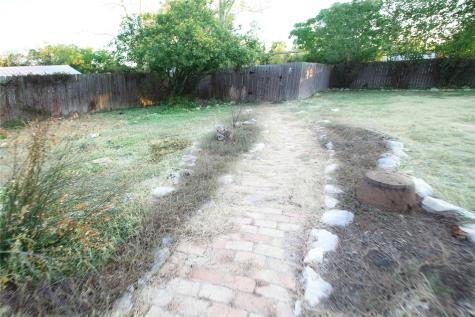 327 W Mulberry Street Fredericksburg TX 78624