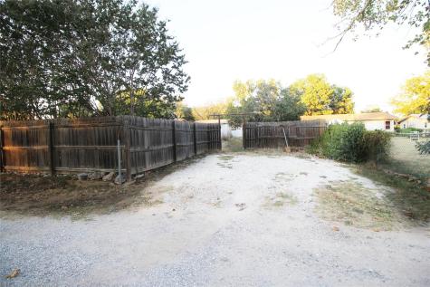 327 W Mulberry Street Fredericksburg TX 78624