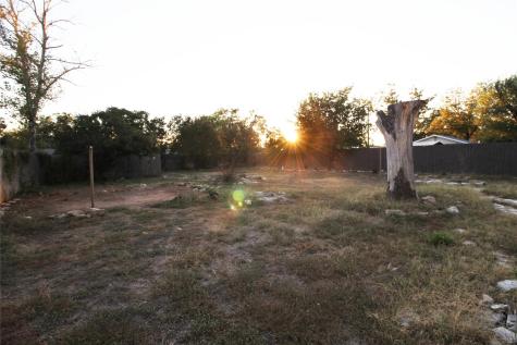 327 W Mulberry Street Fredericksburg TX 78624