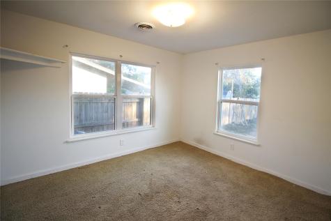 327 W Mulberry Street Fredericksburg TX 78624
