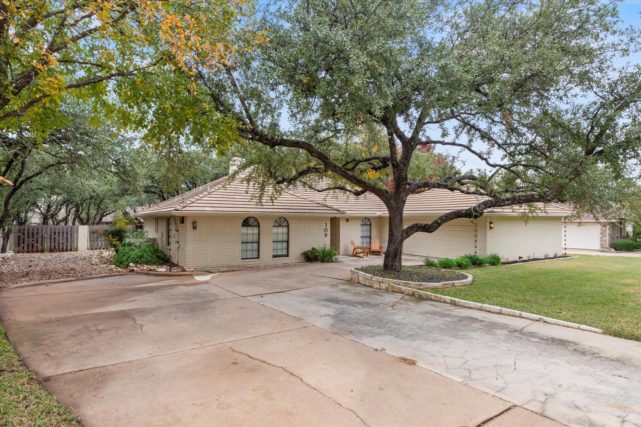 109 White Sands Drive Lakeway TX 78734