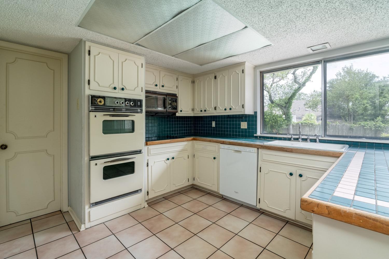 4802 Greystone Drive Austin TX 78731