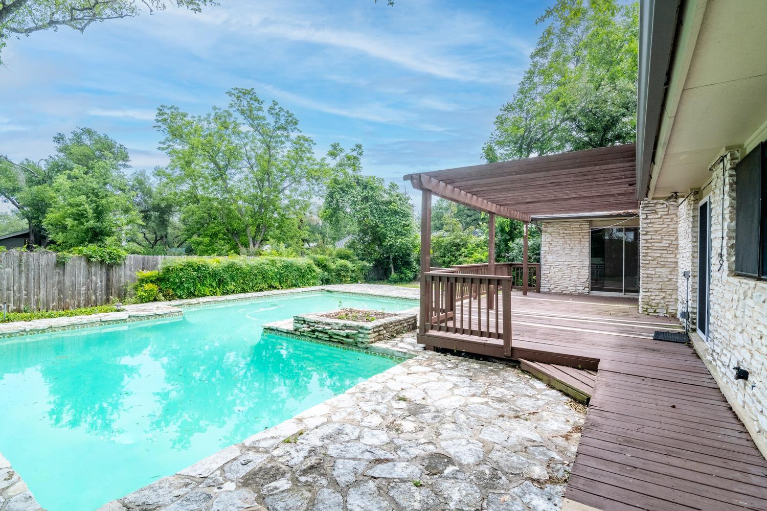 4802 Greystone Drive Austin TX 78731