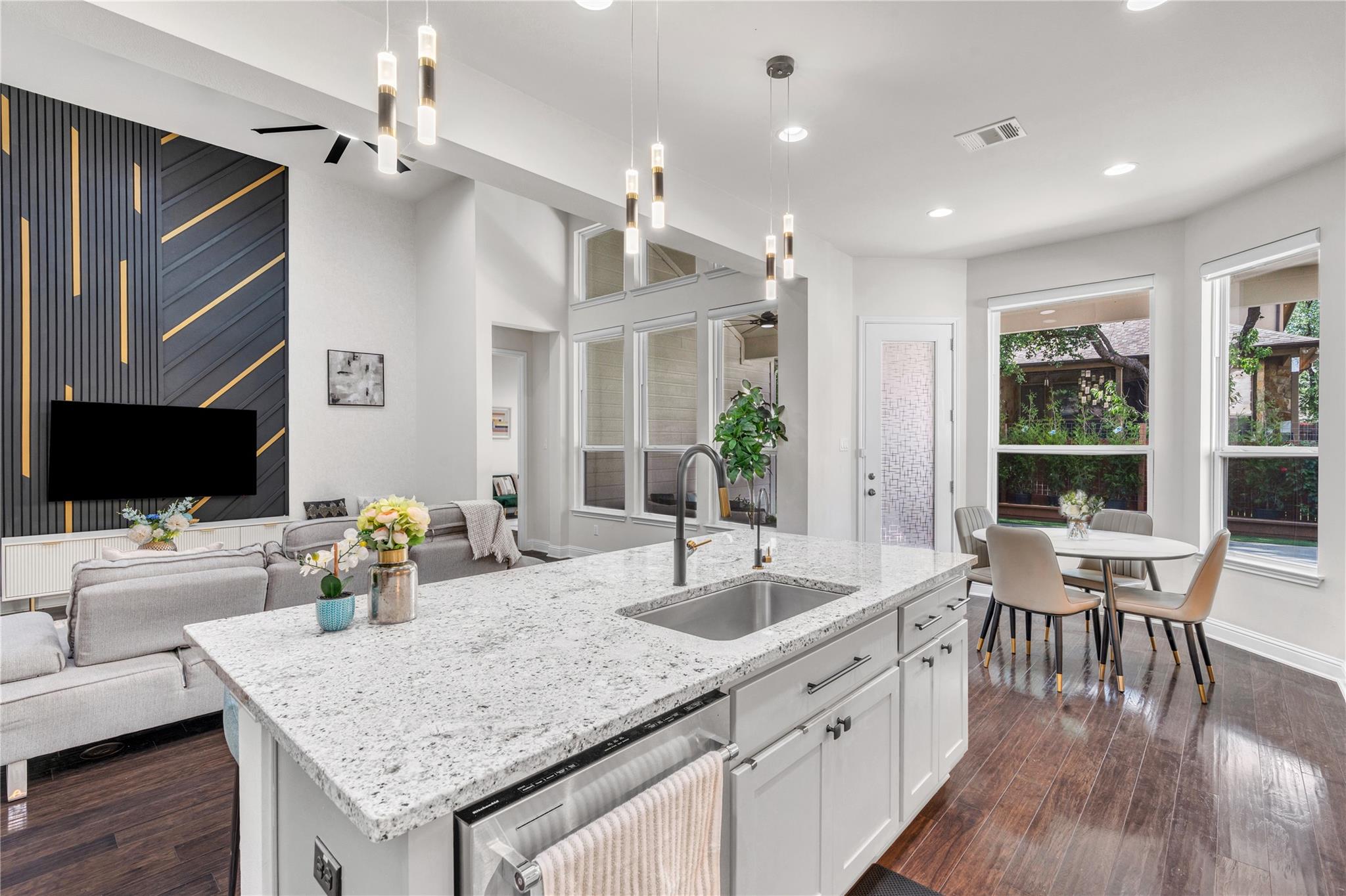 4129 Bison Bend Cedar Park TX 78613
