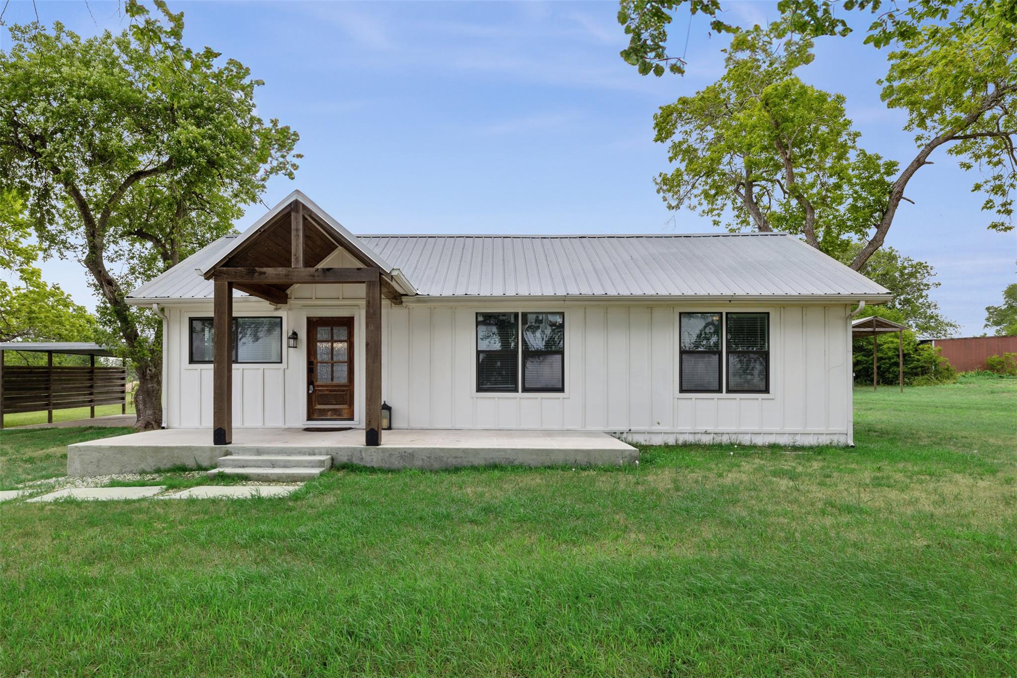 5530 Us Highway 90a W Shiner TX 77984