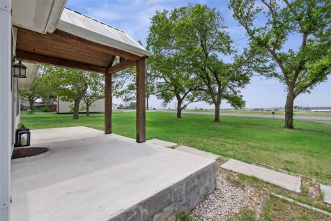5530 Us Highway 90a W Shiner TX 77984