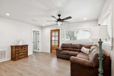 5530 Us Highway 90a W Shiner TX 77984