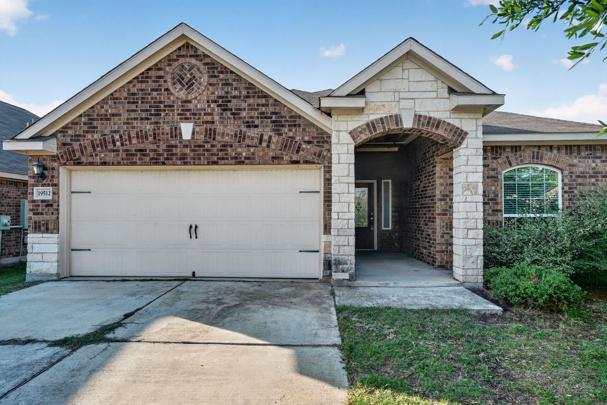 19512 James Manor Street Manor TX 78653