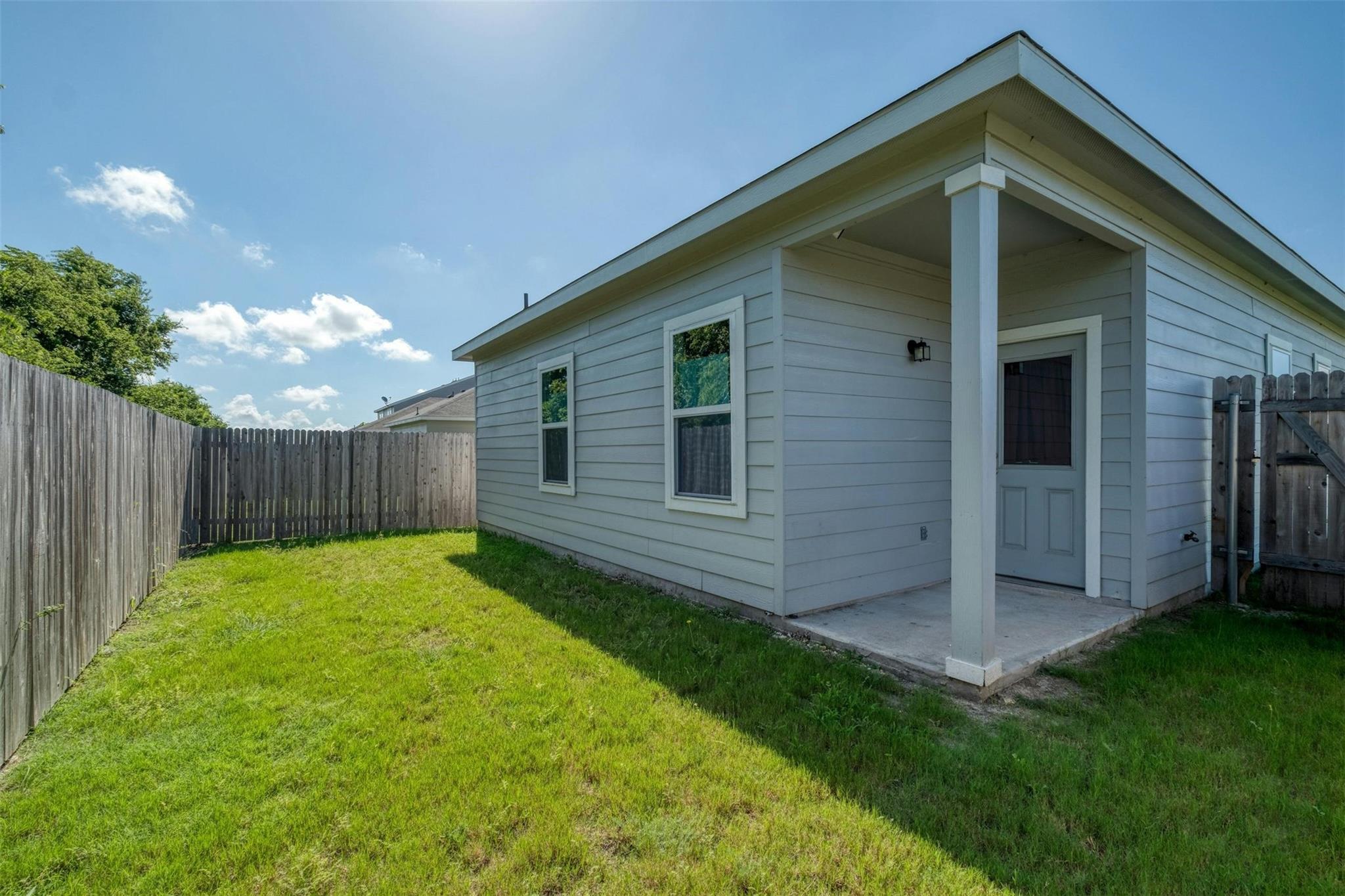 129 Athena Way Jarrell TX 76537