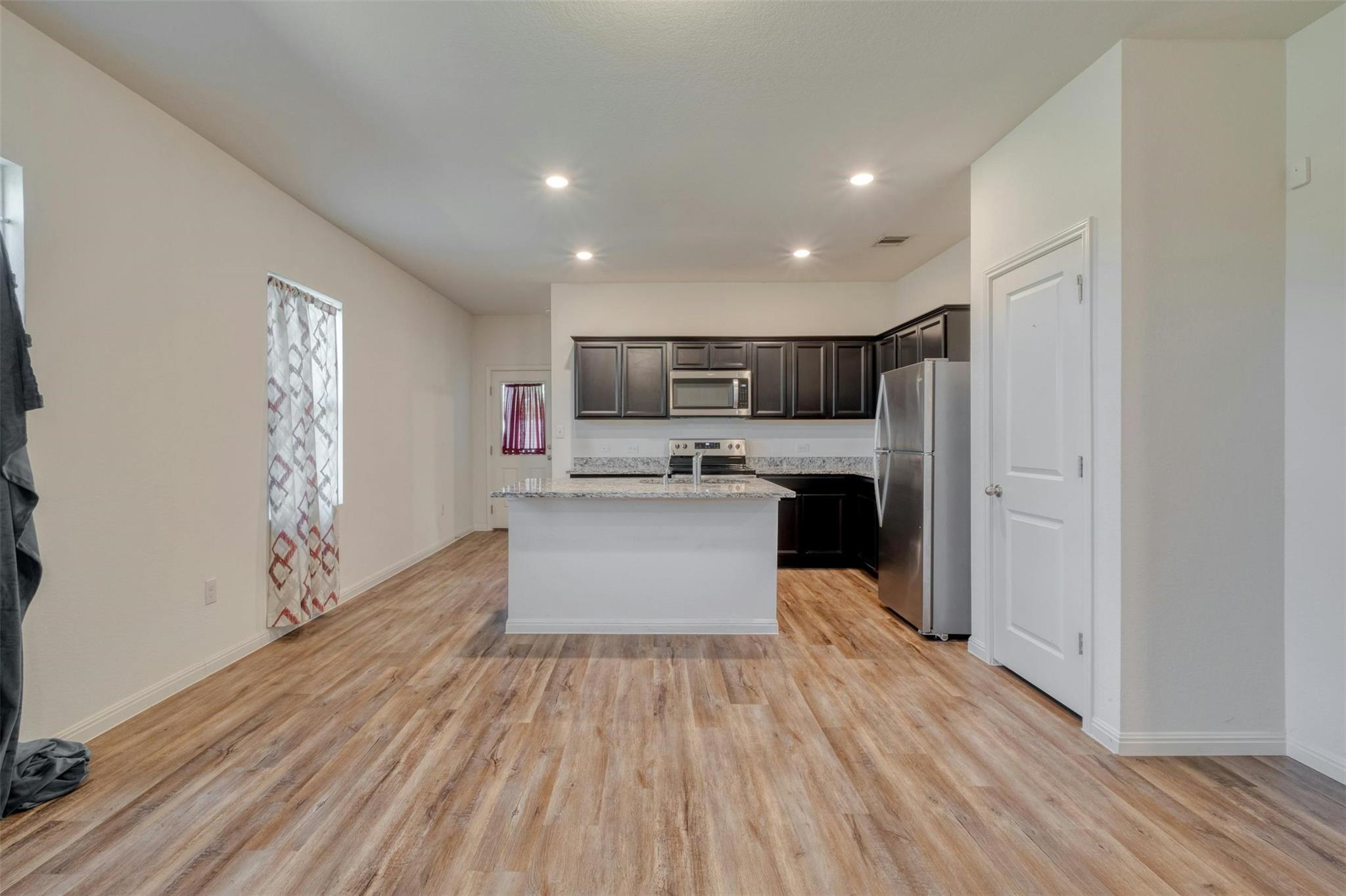 129 Athena Way Jarrell TX 76537