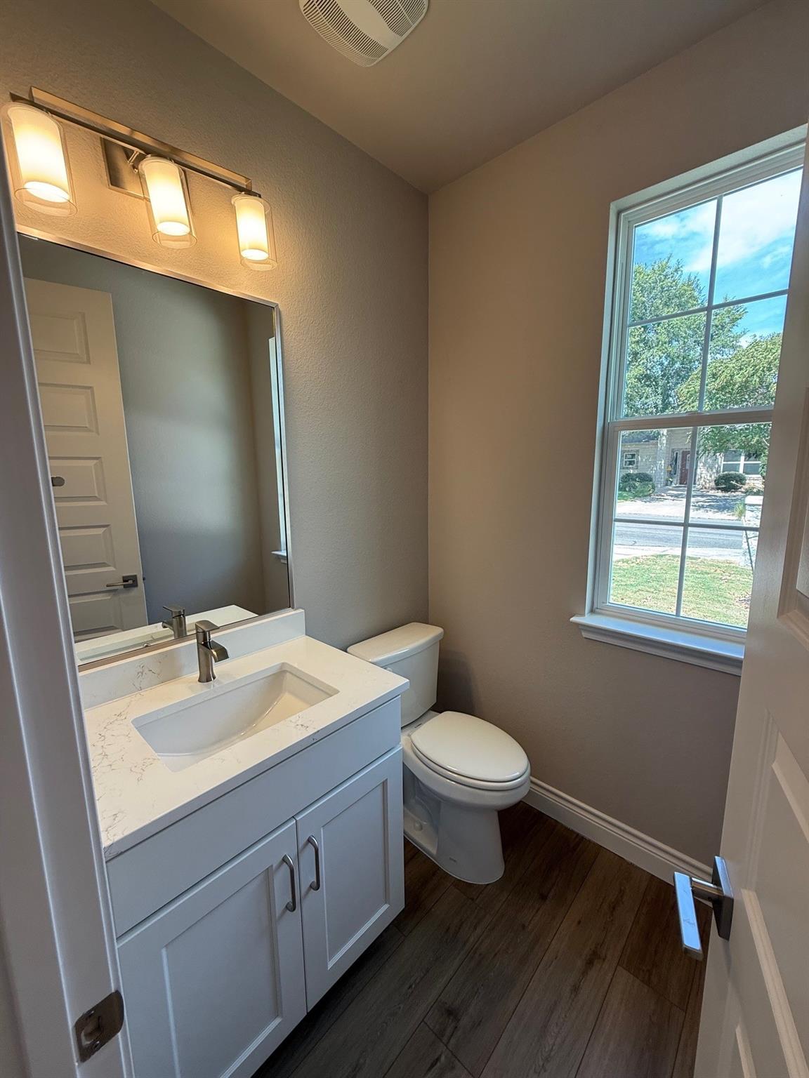 107 Preston Trail Meadowlakes TX 78654