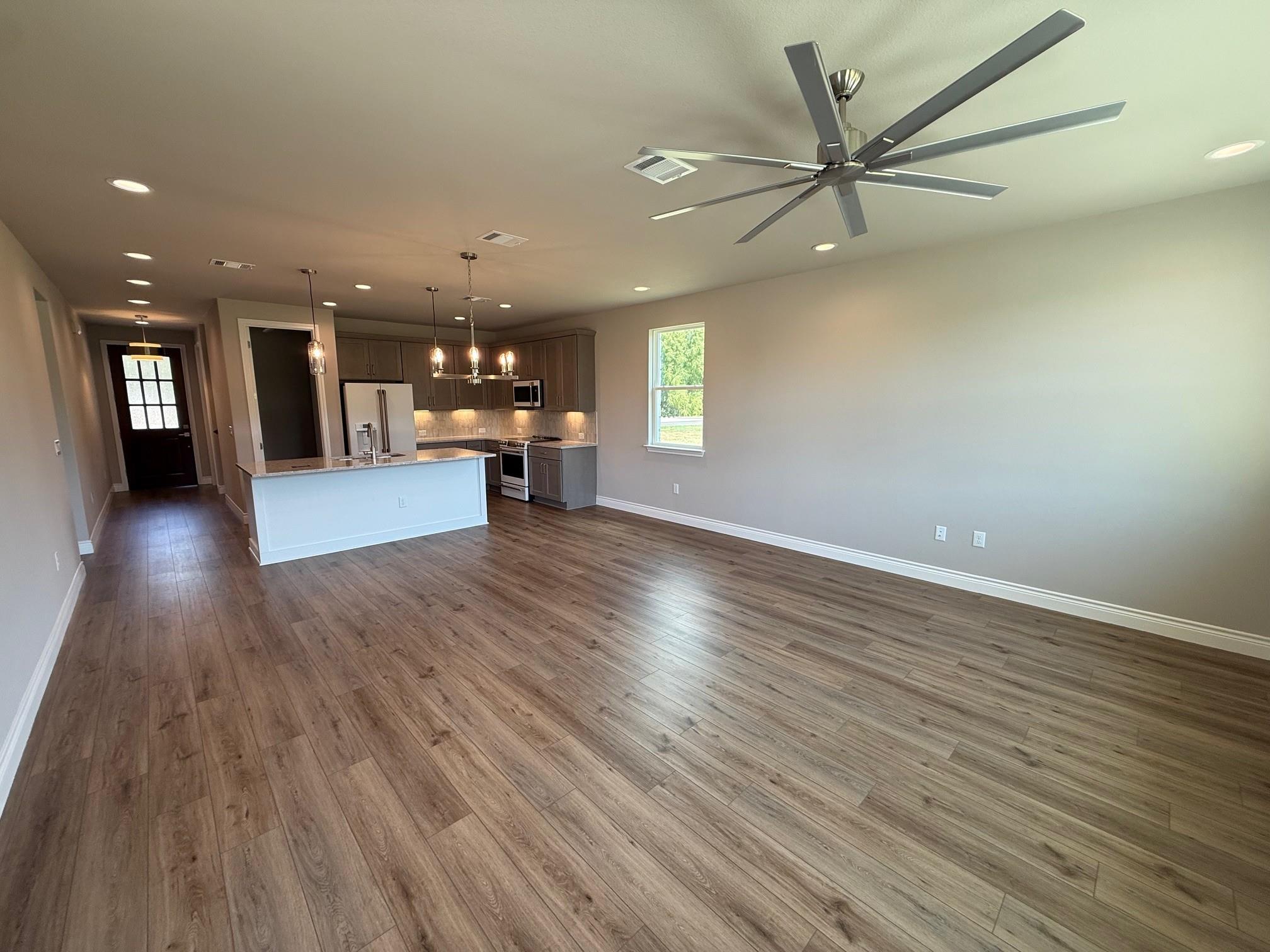 107 Preston Trail Meadowlakes TX 78654