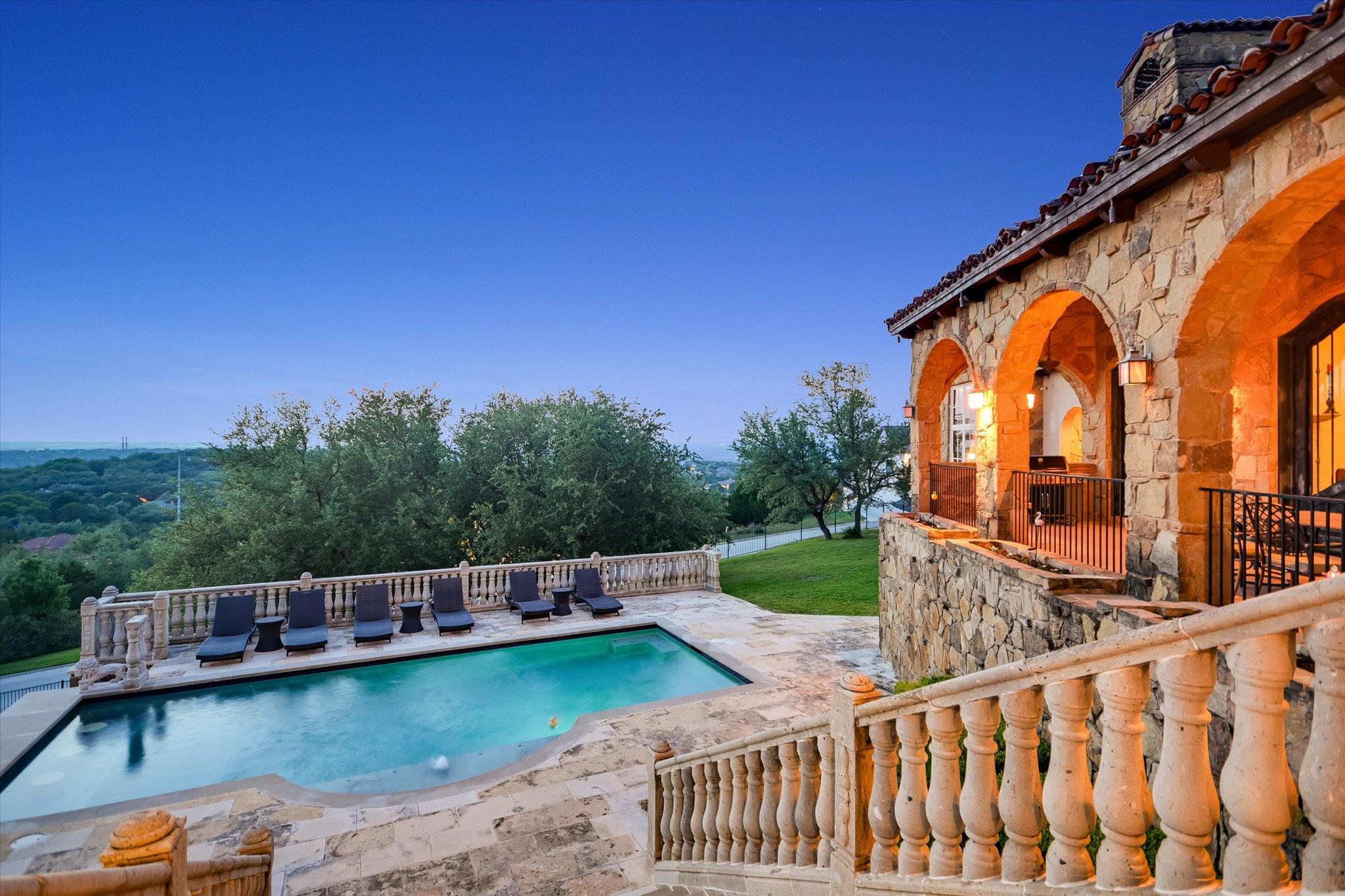 108 Palazza Alto Drive Austin TX 78734