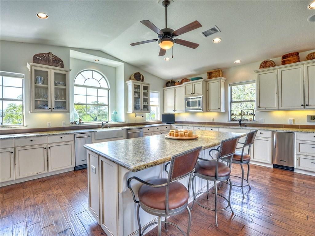 115 Hill Loop Spicewood TX 78669