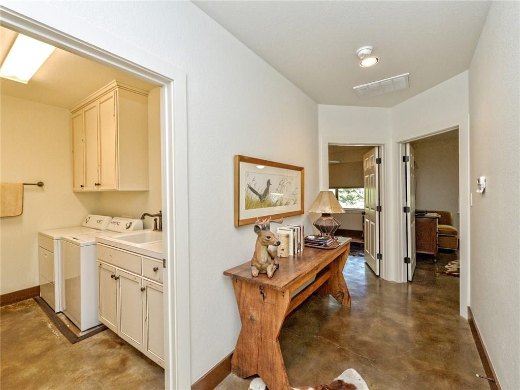 115 Hill Loop Spicewood TX 78669