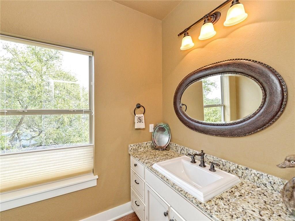 115 Hill Loop Spicewood TX 78669