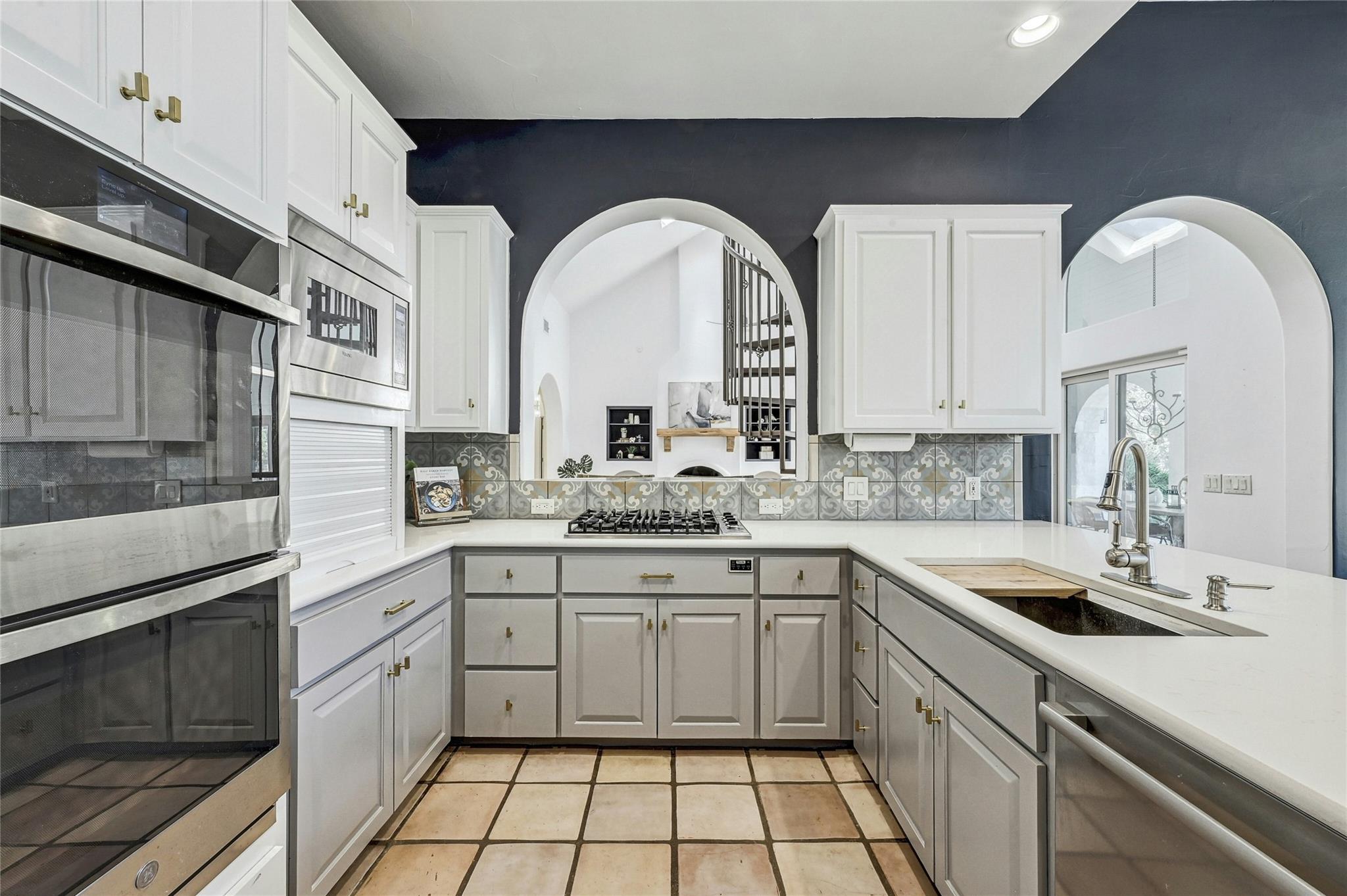 16904 Upper Woods Cove Austin TX 78734