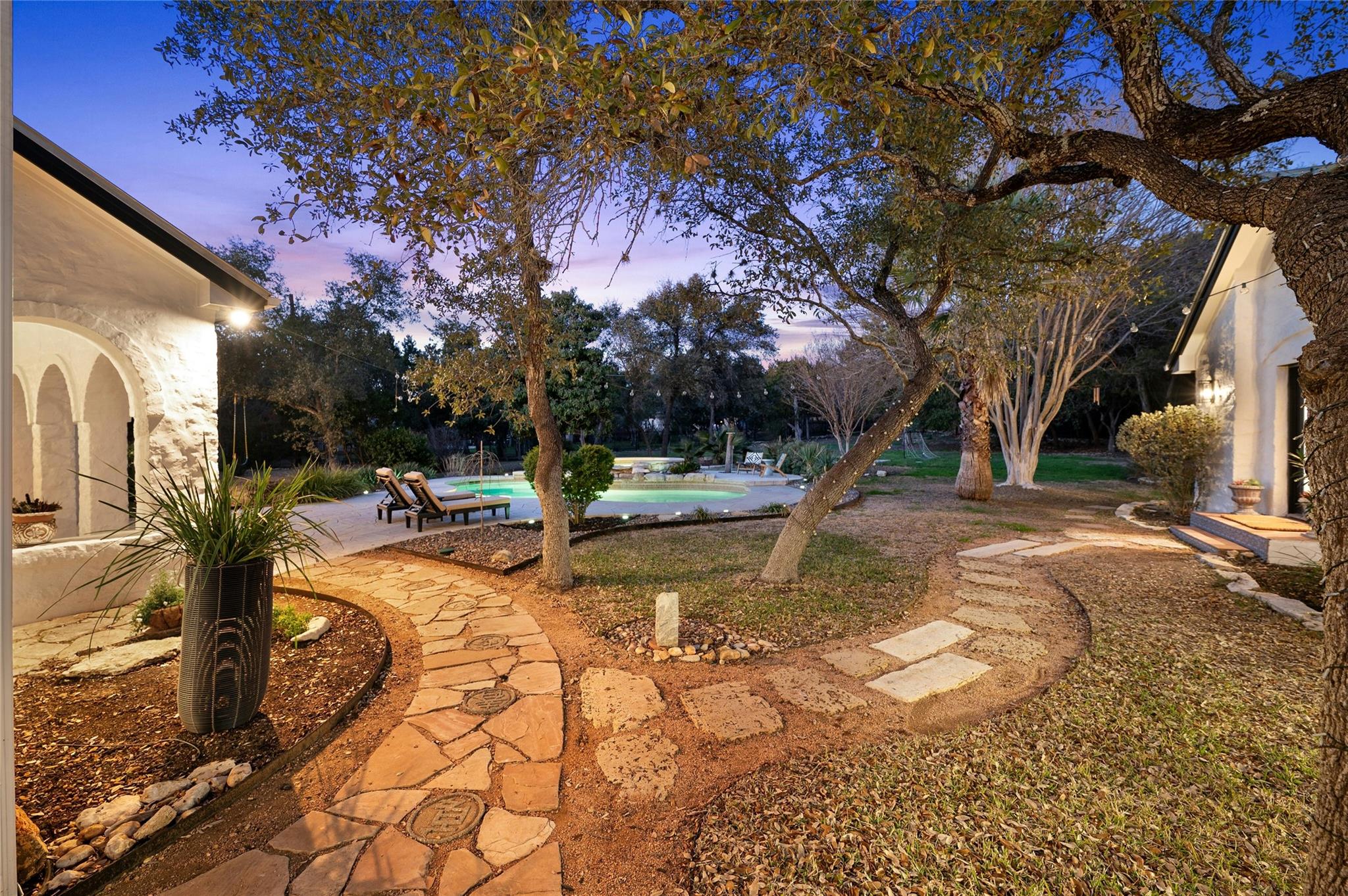 16904 Upper Woods Cove Austin TX 78734