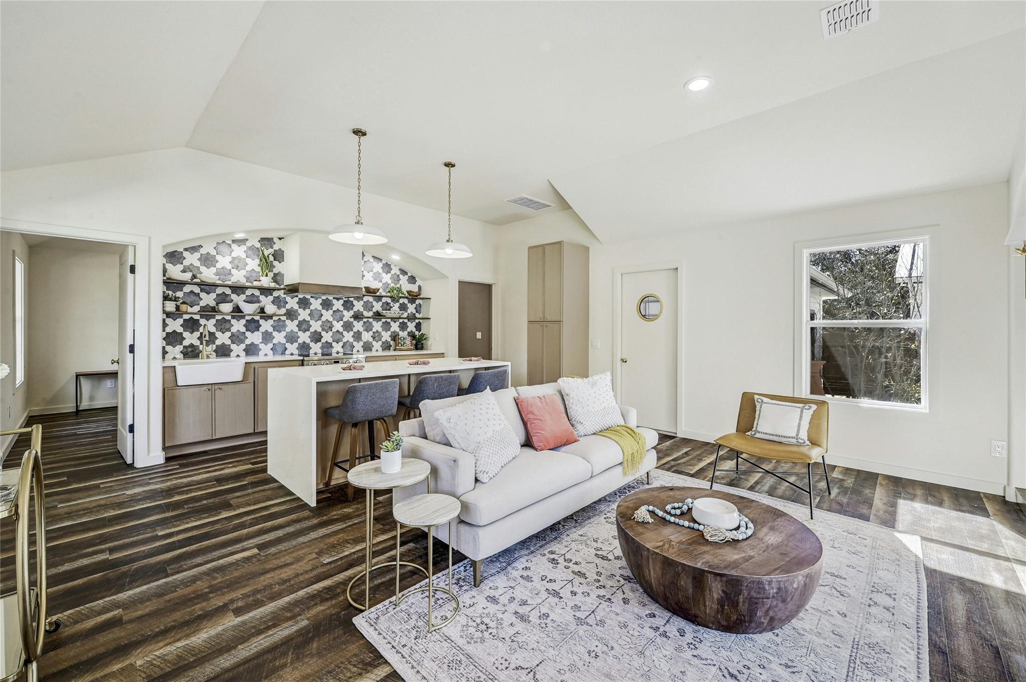 16904 Upper Woods Cove Austin TX 78734