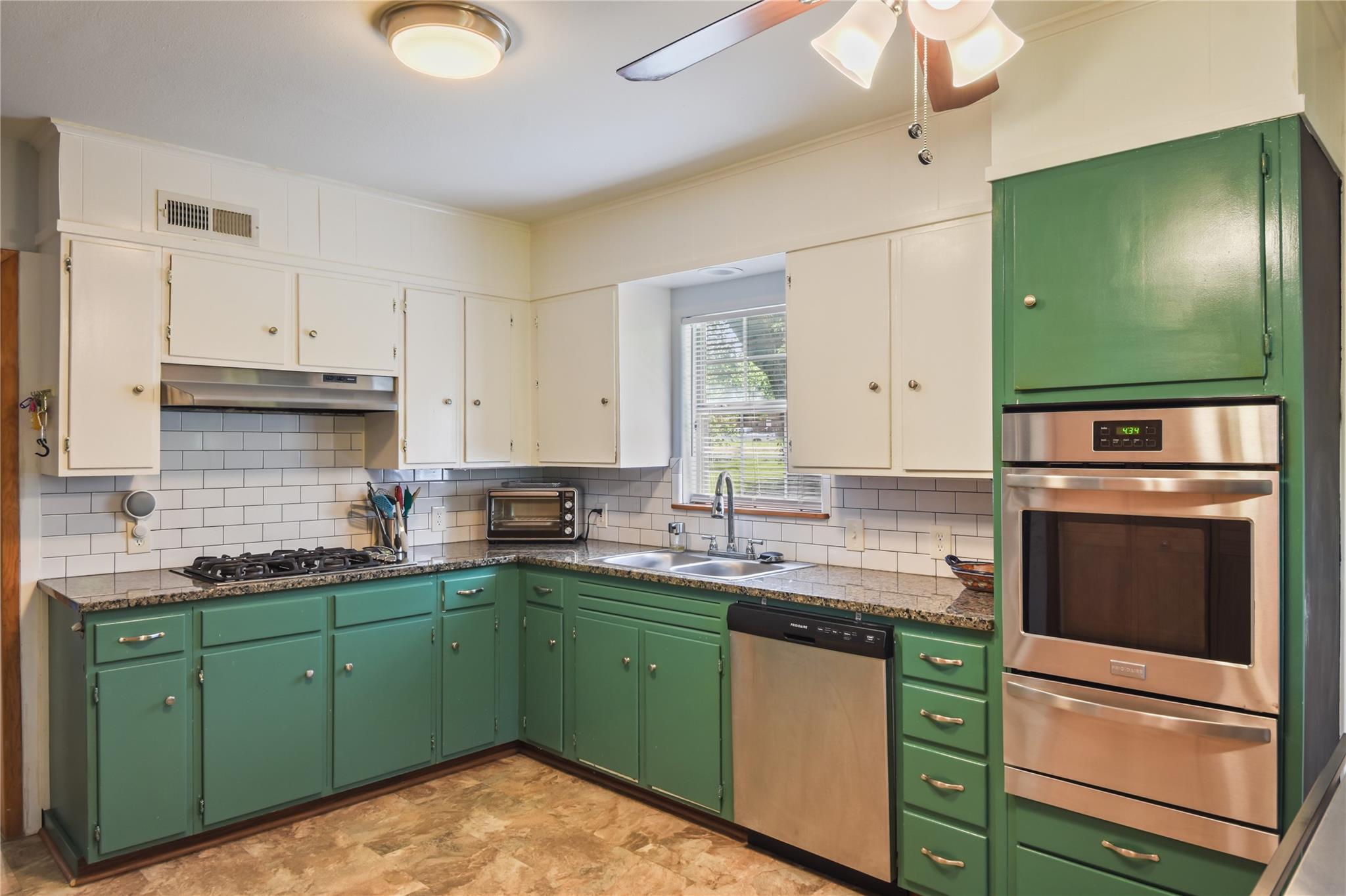 528 Old Mcdade Road Elgin TX 78621