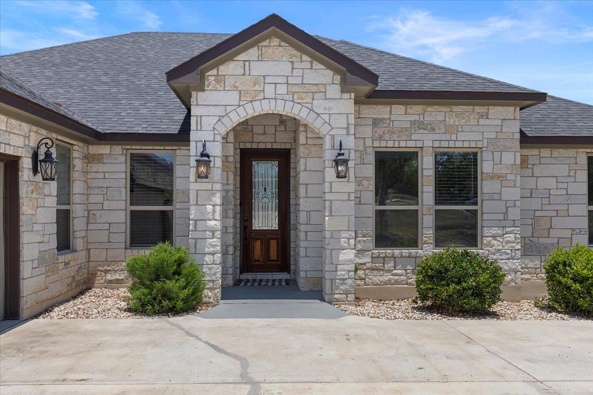 127 Medlar Drive Cedar Creek TX 78612