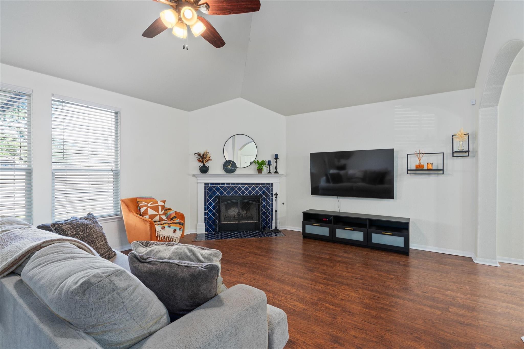 902 Lavender Cove Pflugerville TX 78660