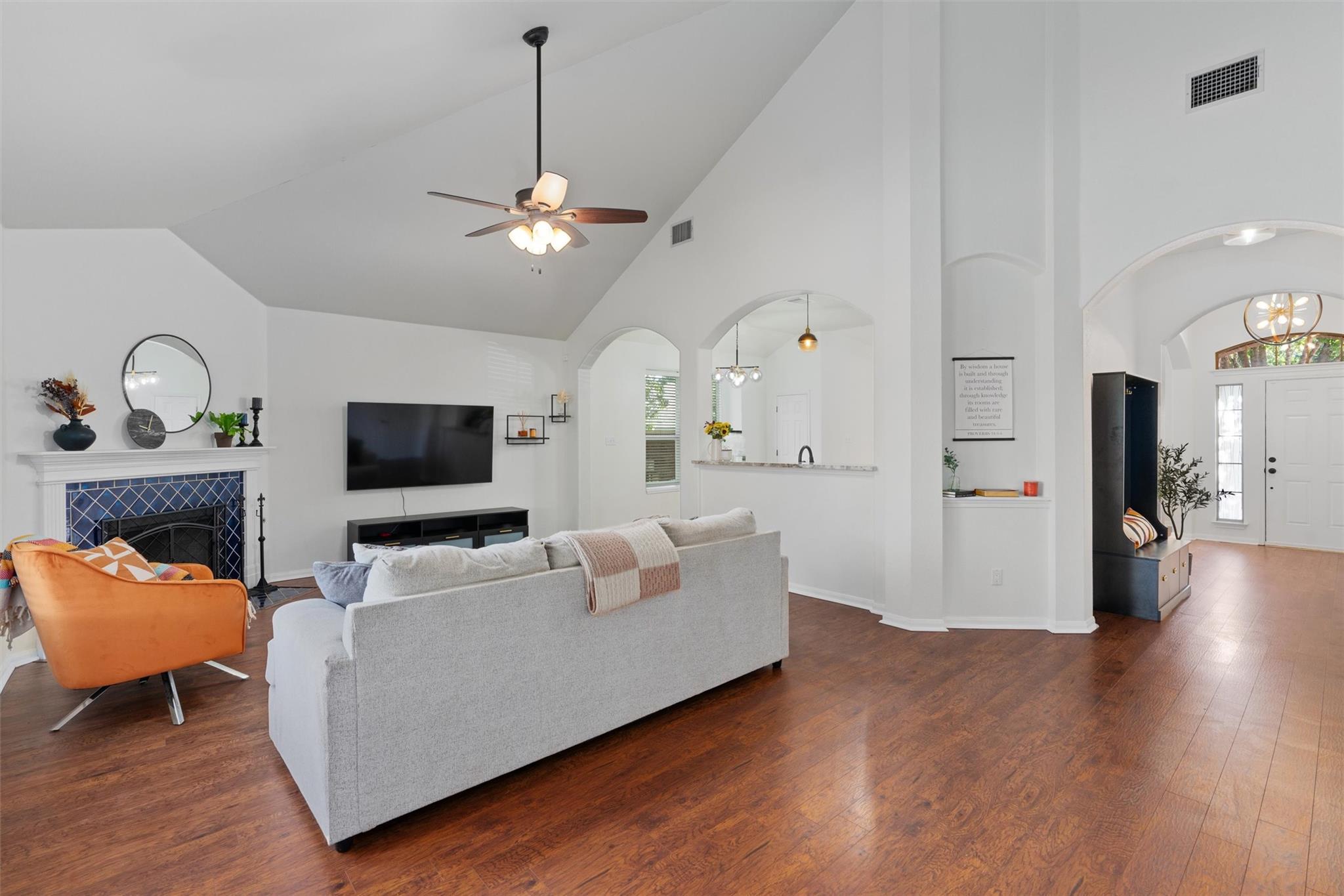 902 Lavender Cove Pflugerville TX 78660