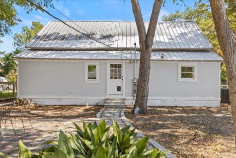 503A Wilkes Street Smithville TX 78957