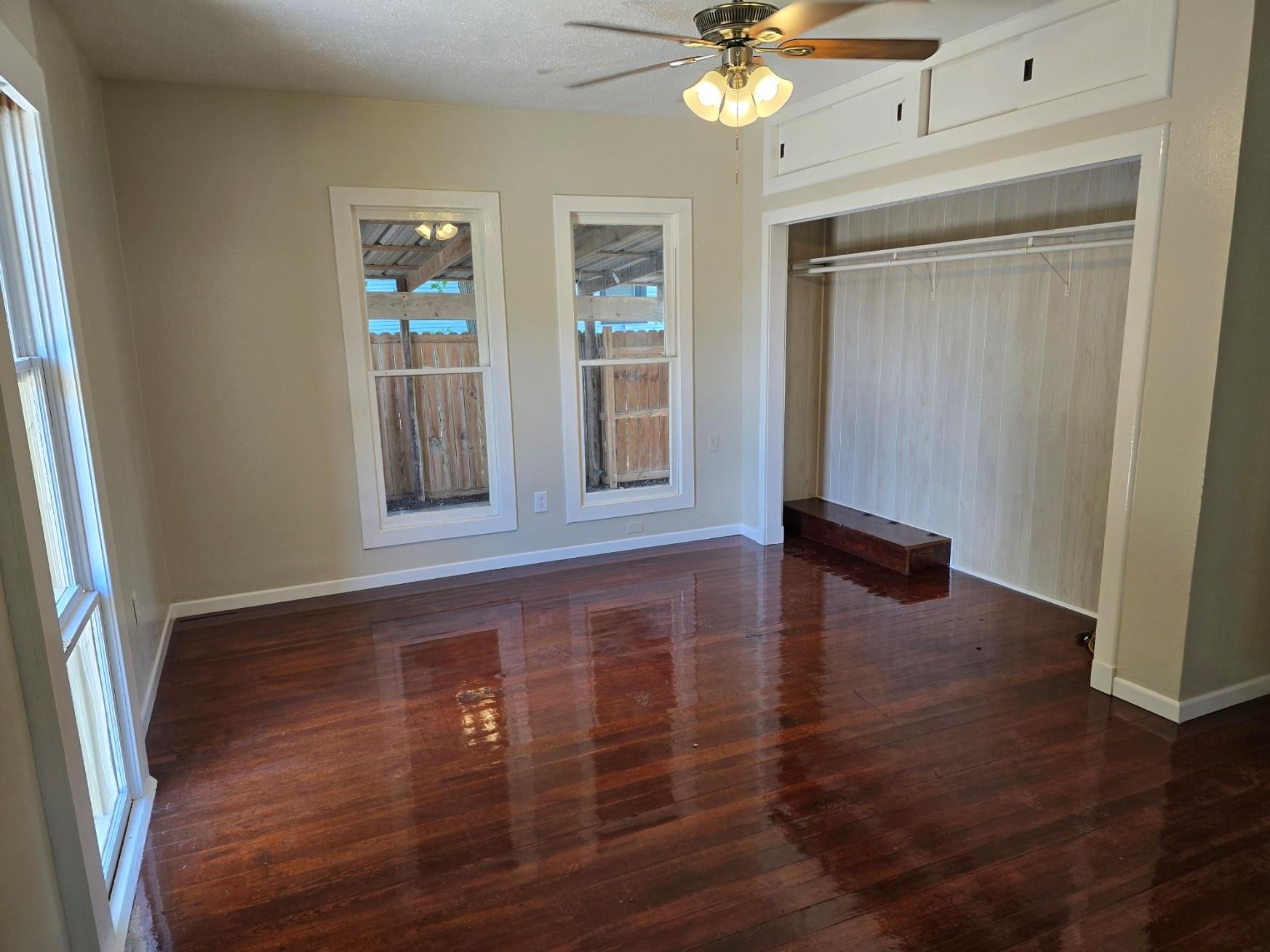 144 W Wallace Street Gonzales TX 78629
