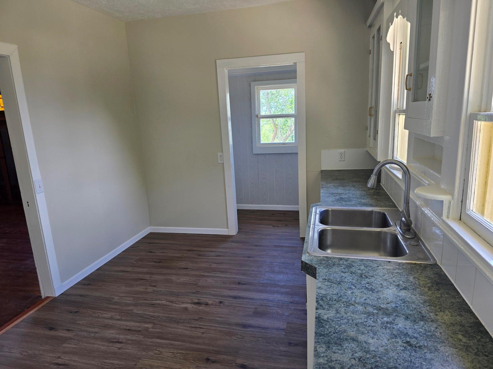 144 W Wallace Street Gonzales TX 78629