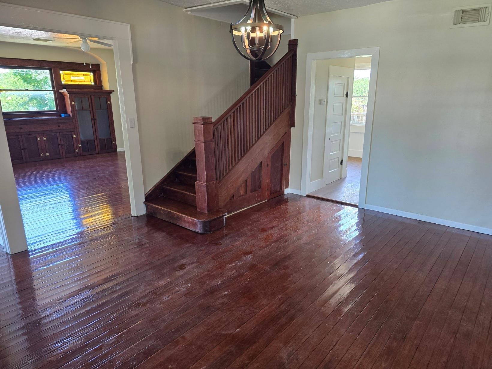 144 W Wallace Street Gonzales TX 78629