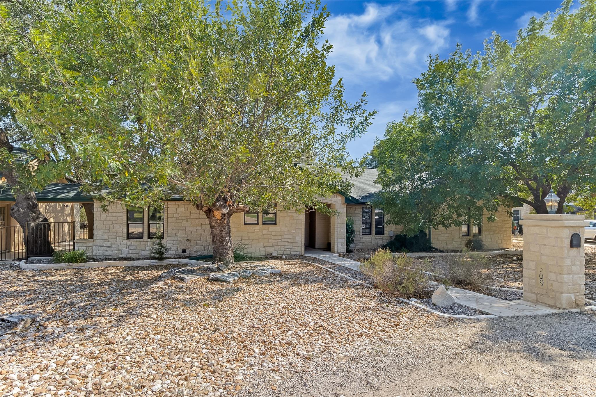 309 Delaware Springs Boulevard Burnet TX 78611
