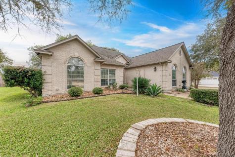 1610 Meadow Lane Lockhart TX 78644
