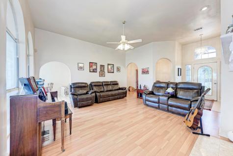 1610 Meadow Lane Lockhart TX 78644