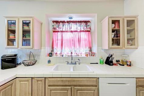 1610 Meadow Lane Lockhart TX 78644