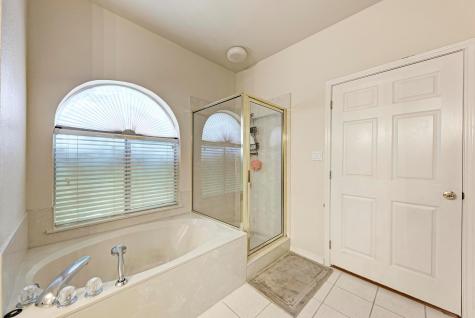 1610 Meadow Lane Lockhart TX 78644