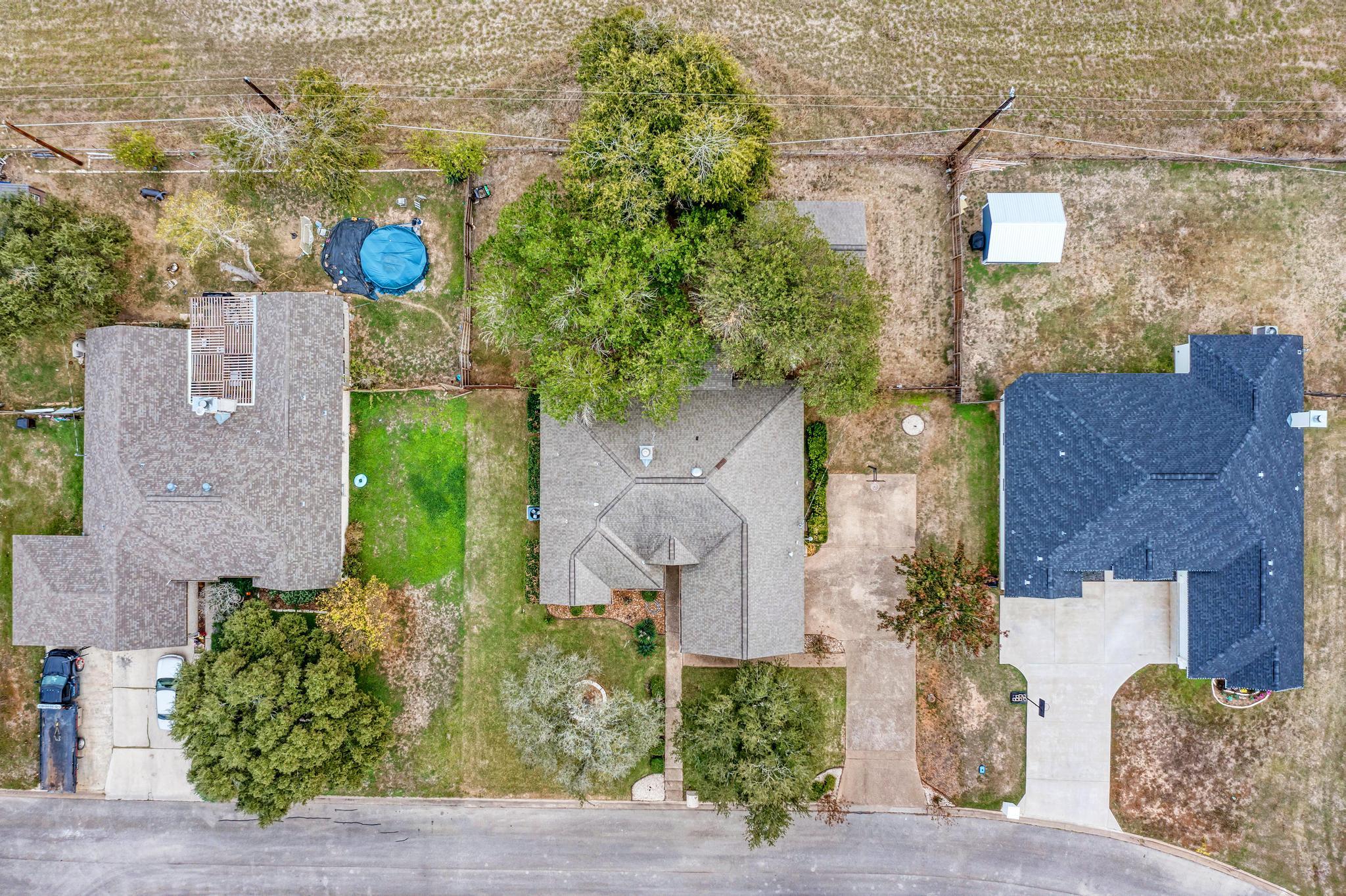 1610 Meadow Lane Lockhart TX 78644