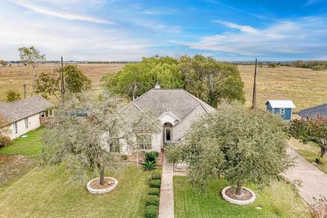 1610 Meadow Lane Lockhart TX 78644