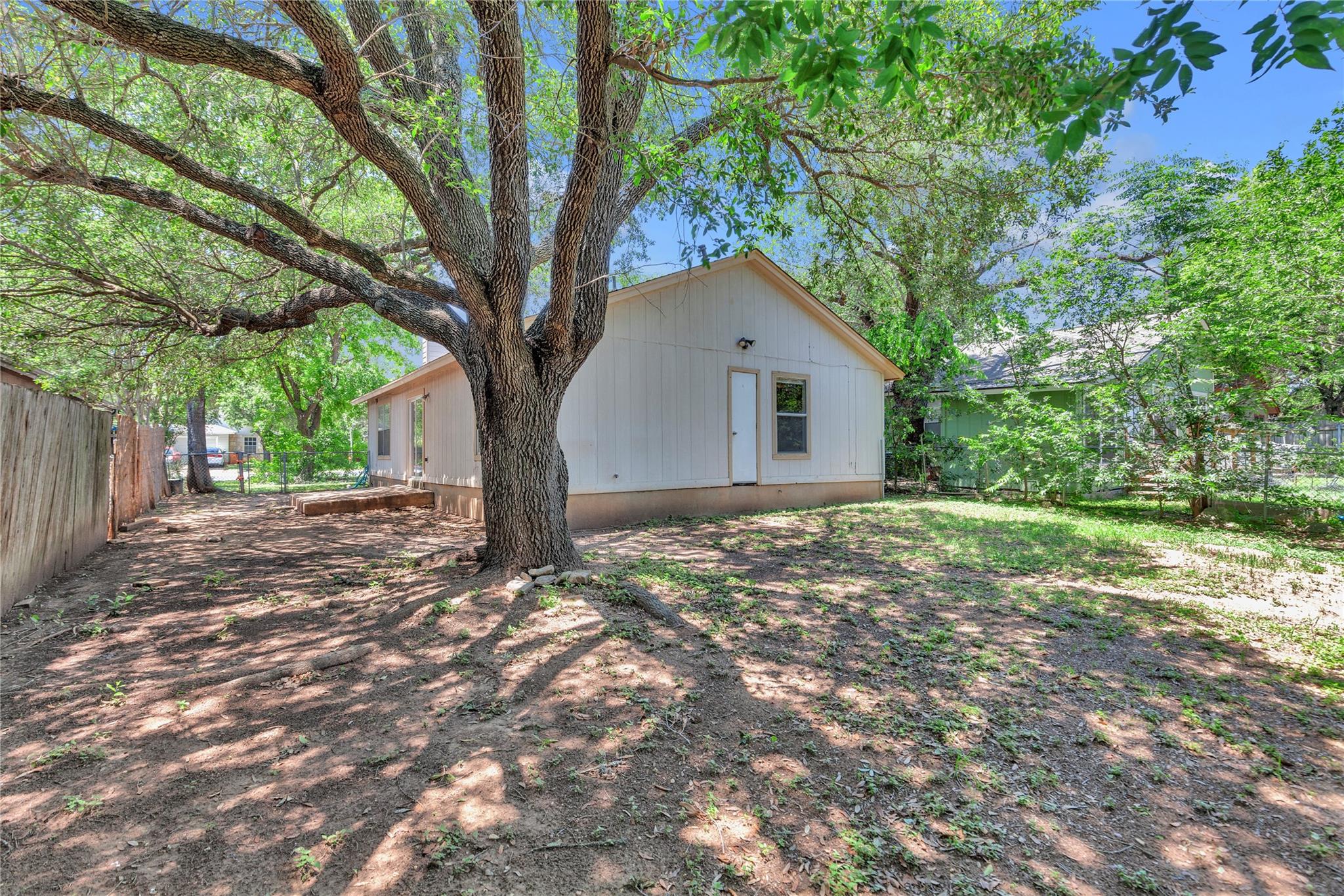 9613 Curlew Drive Austin TX 78748
