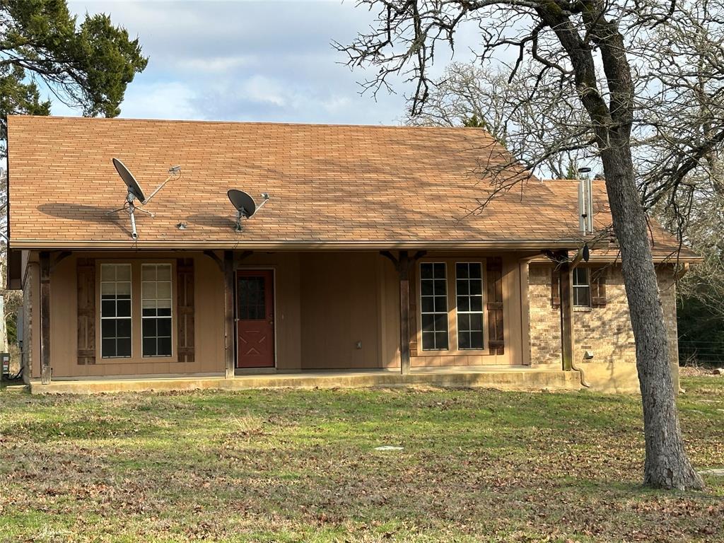 1047 Private Road 3022 Elgin TX 78621