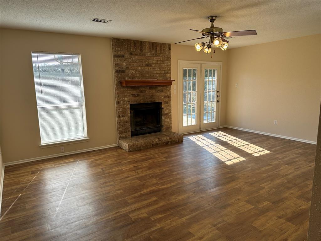 1047 Private Road 3022 Elgin TX 78621