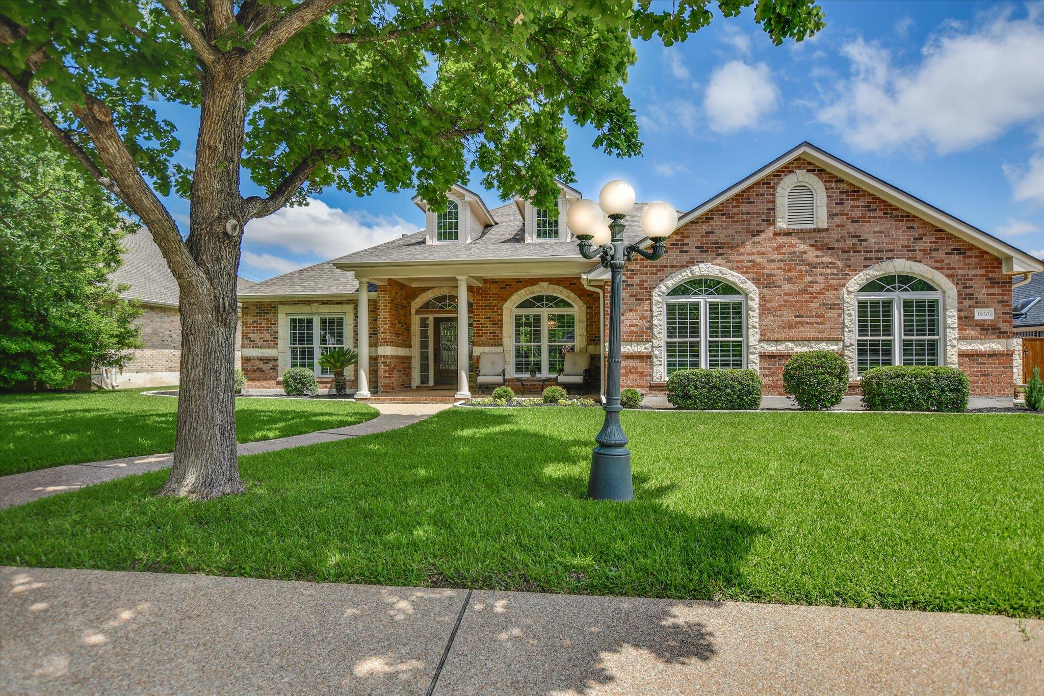 1930 Savannah Drive Round Rock TX 78681